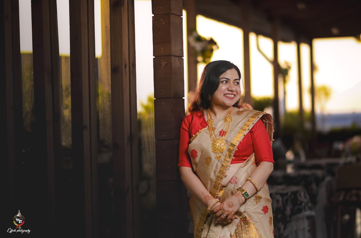 Vibrant colors of a traditional Hindu wedding